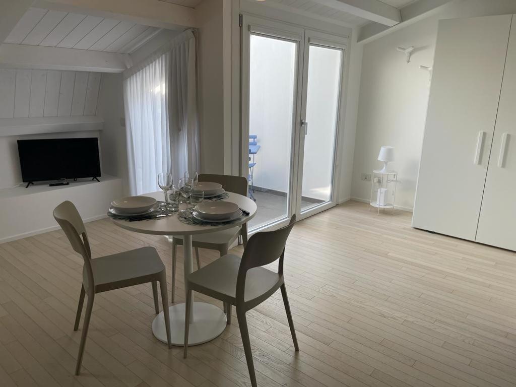 Abruzzi Short Rent * Mailand